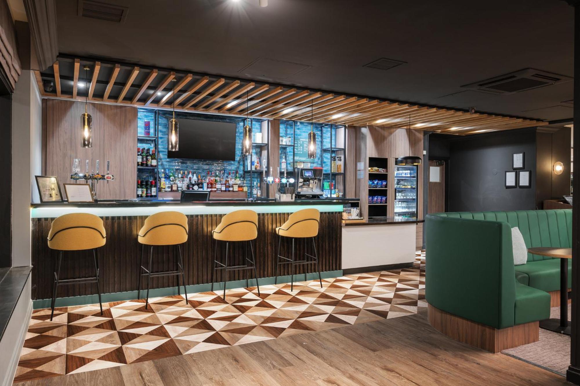 Holiday Inn York By Ihg Exterior photo