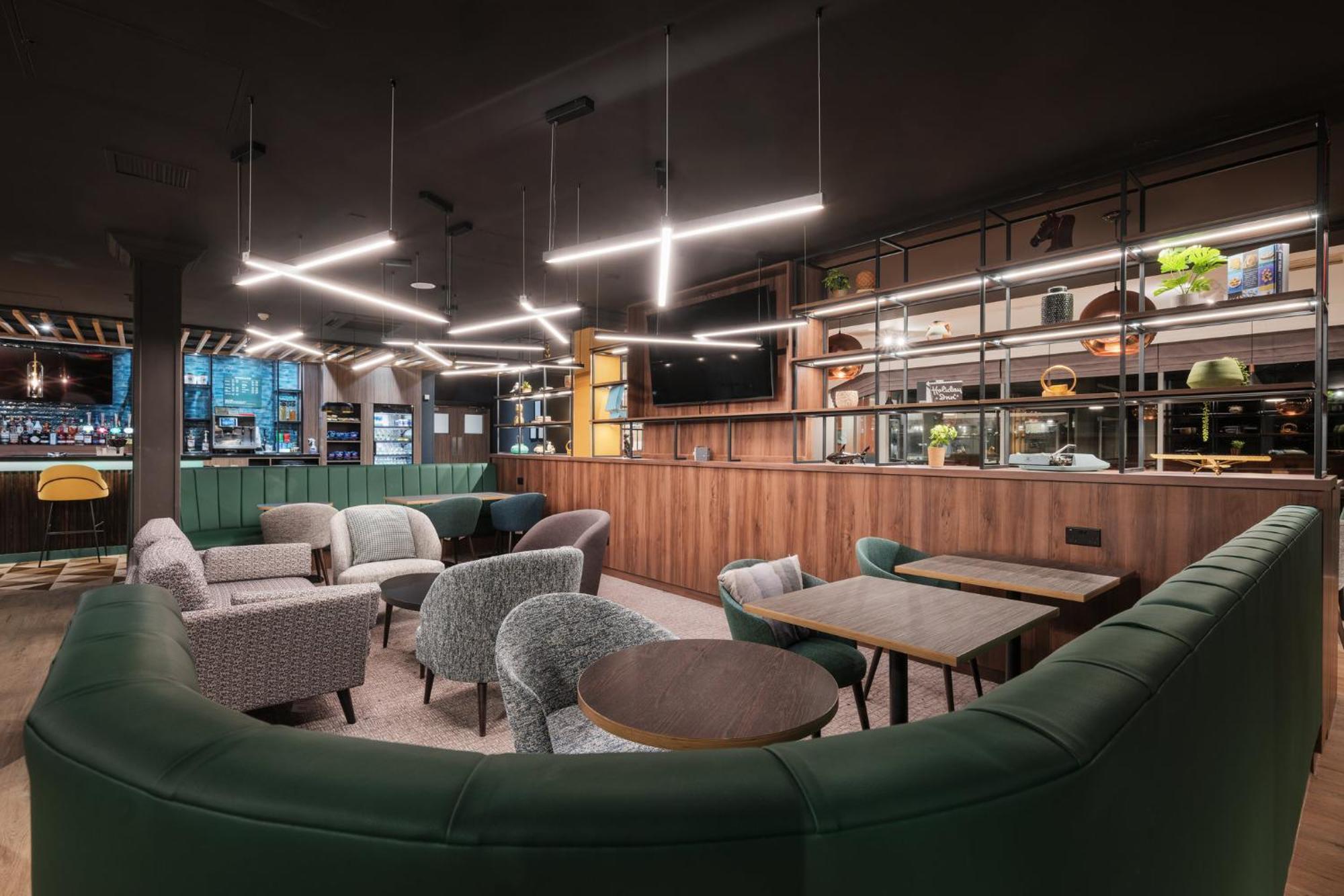 Holiday Inn York By Ihg Exterior photo
