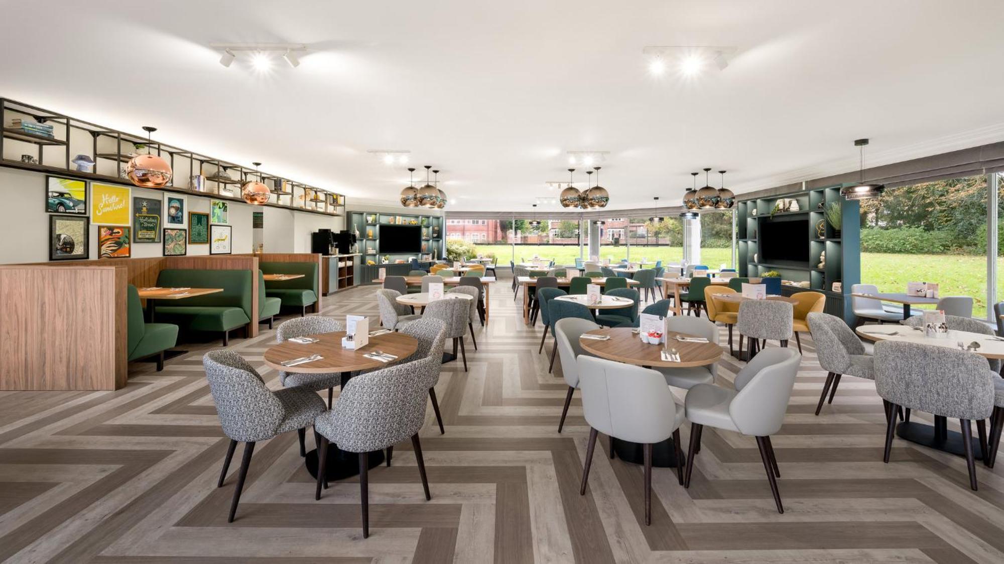 Holiday Inn York By Ihg Exterior photo