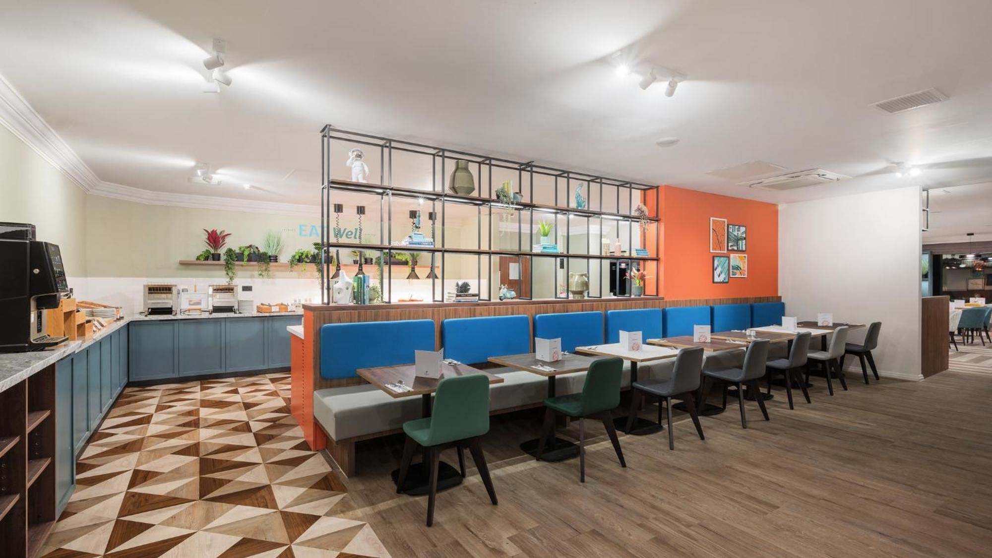 Holiday Inn York By Ihg Exterior photo