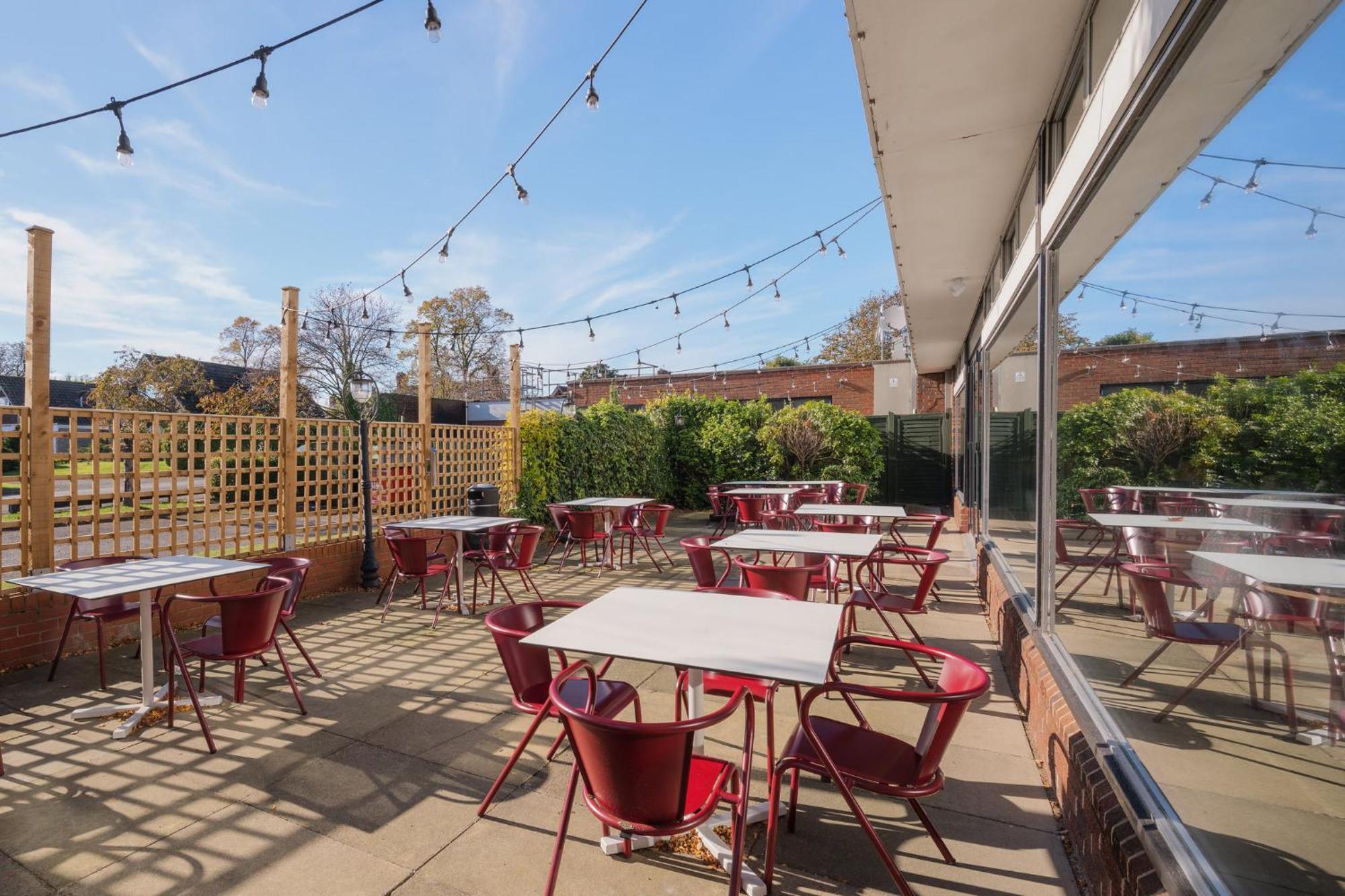 Holiday Inn York By Ihg Exterior photo