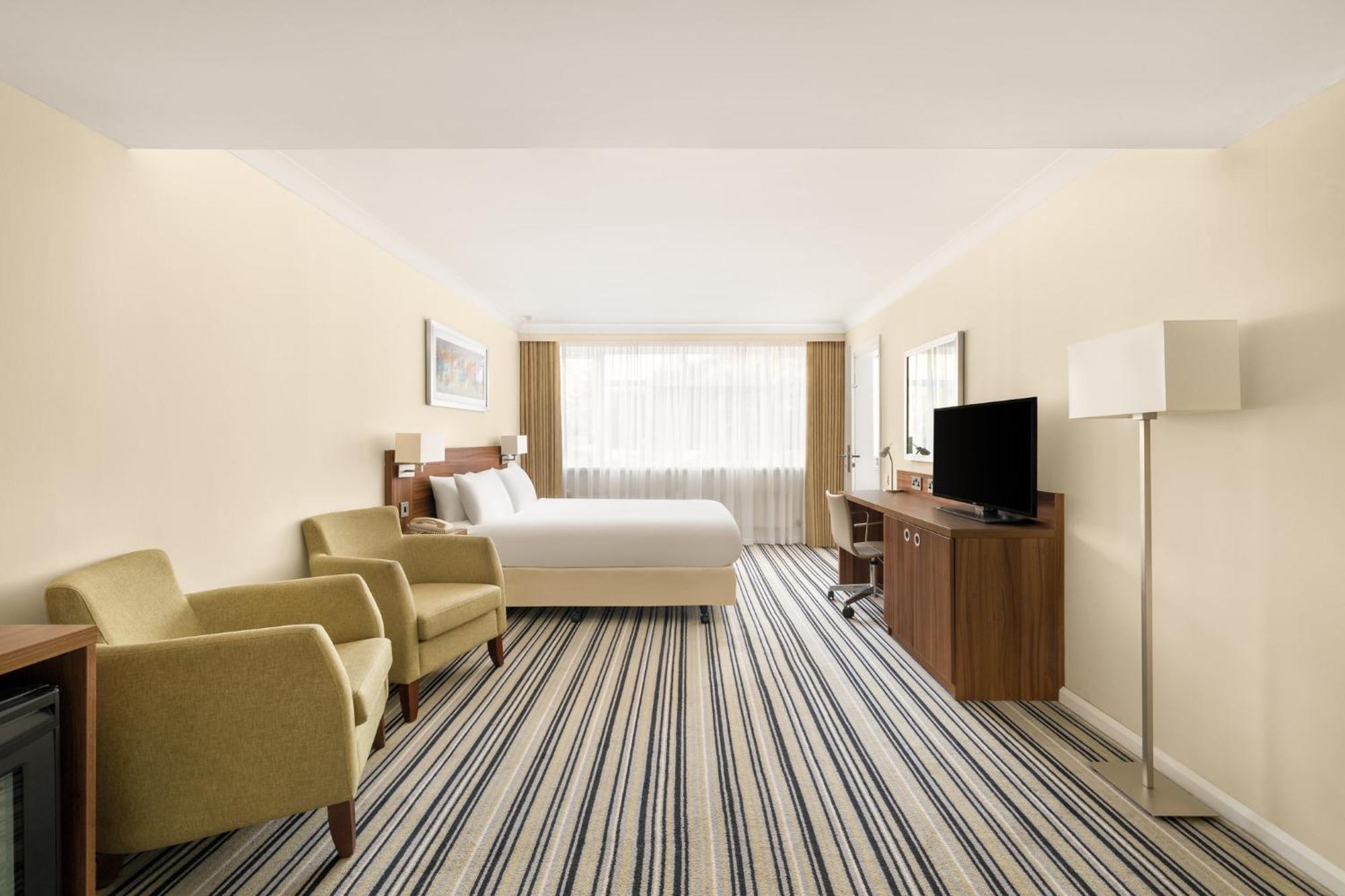 Holiday Inn York By Ihg Exterior photo