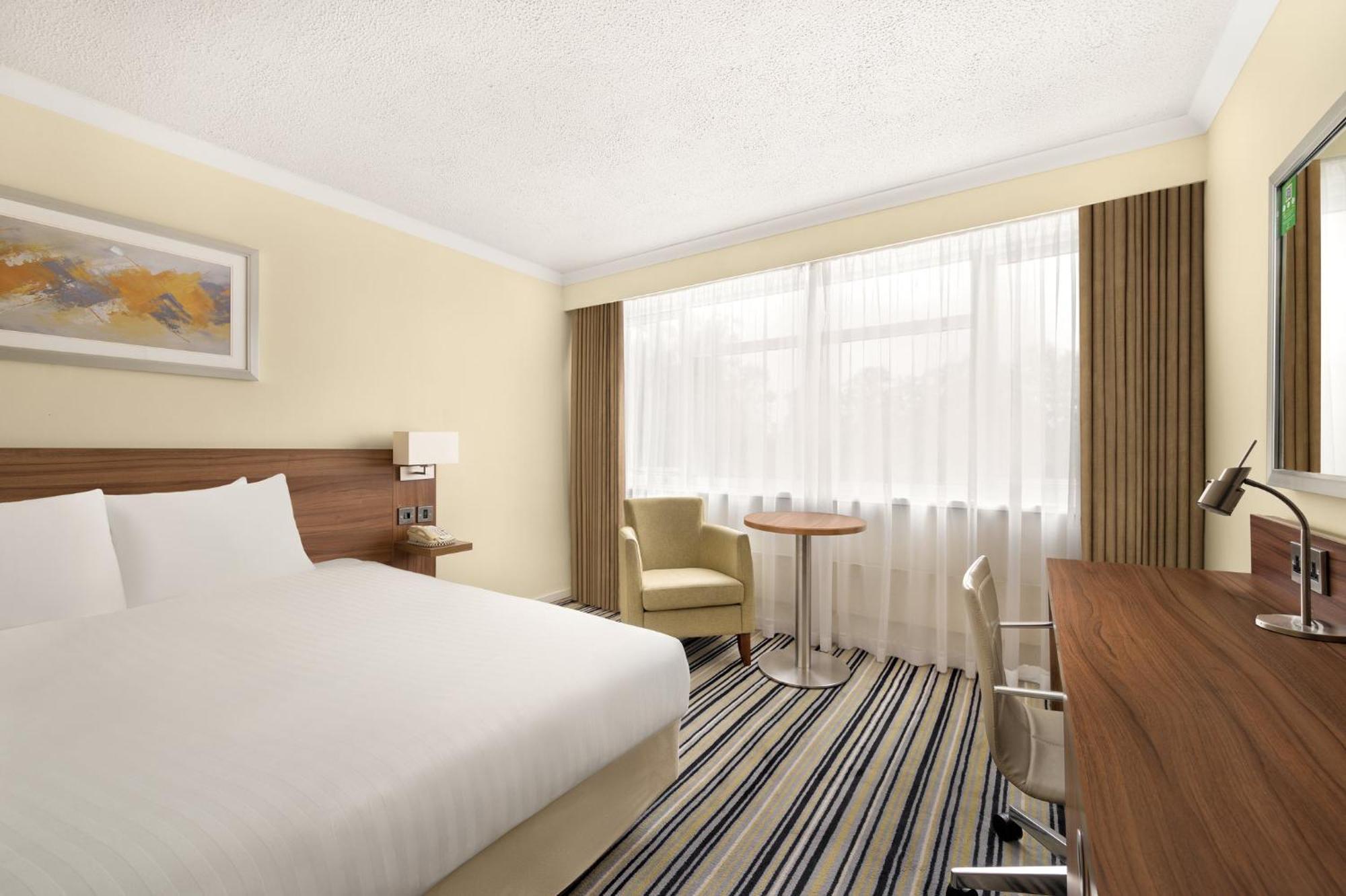 Holiday Inn York By Ihg Exterior photo