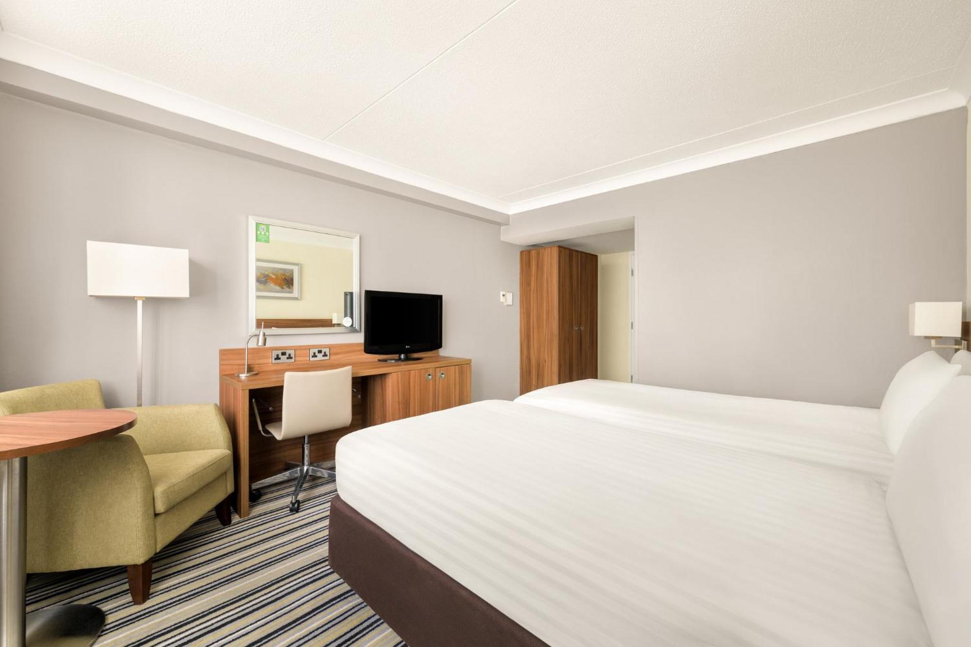 Holiday Inn York By Ihg Exterior photo