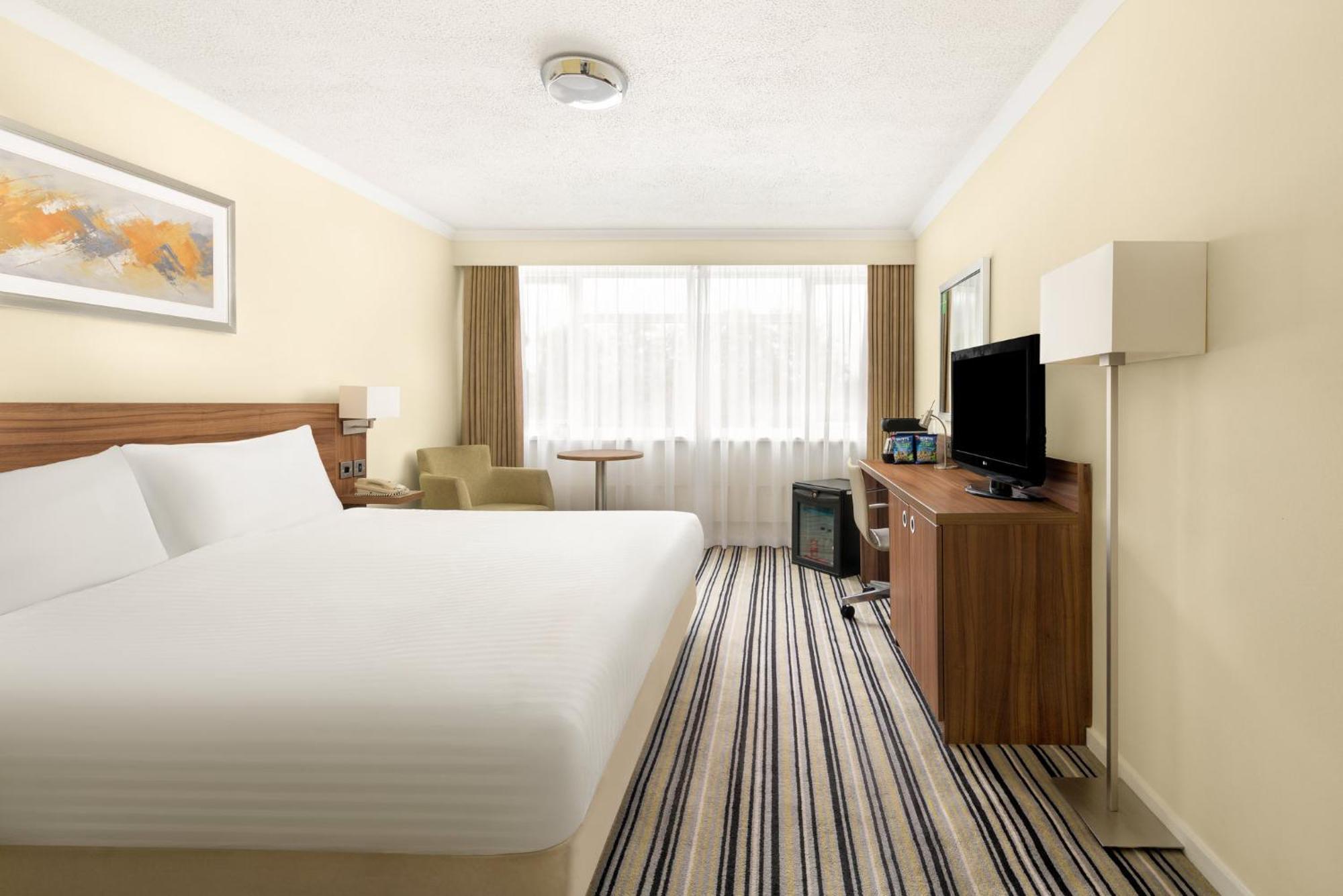 Holiday Inn York By Ihg Exterior photo
