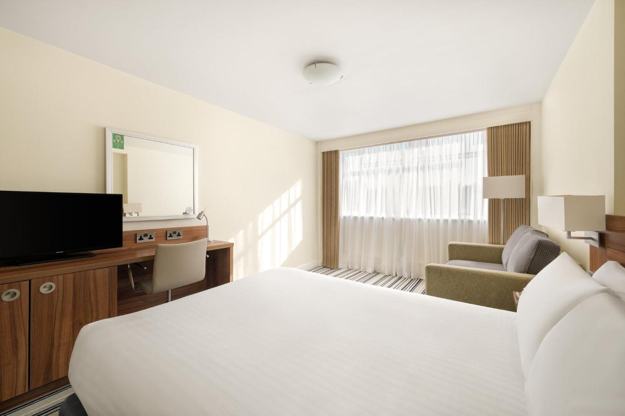 Holiday Inn York By Ihg Exterior photo