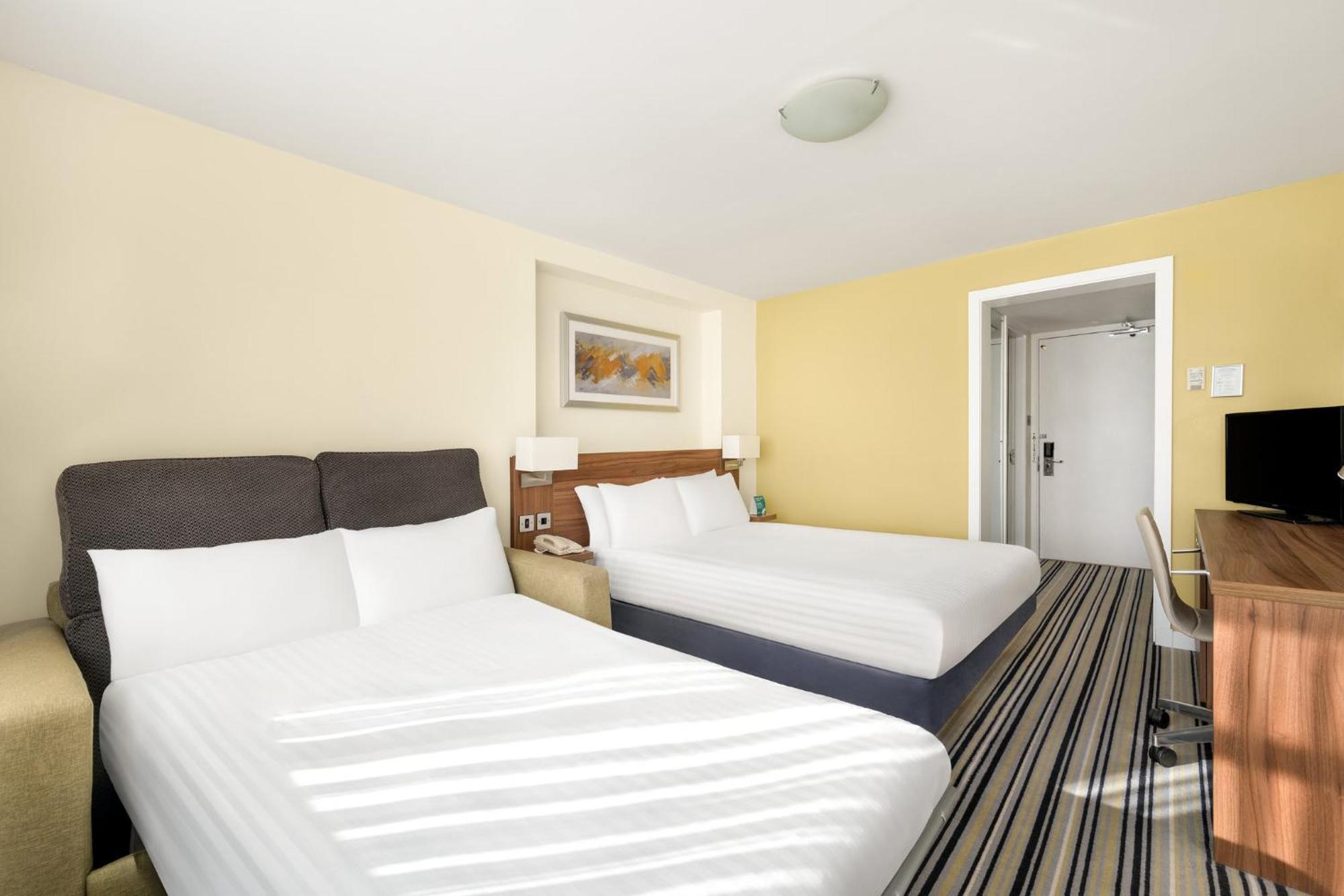Holiday Inn York By Ihg Exterior photo