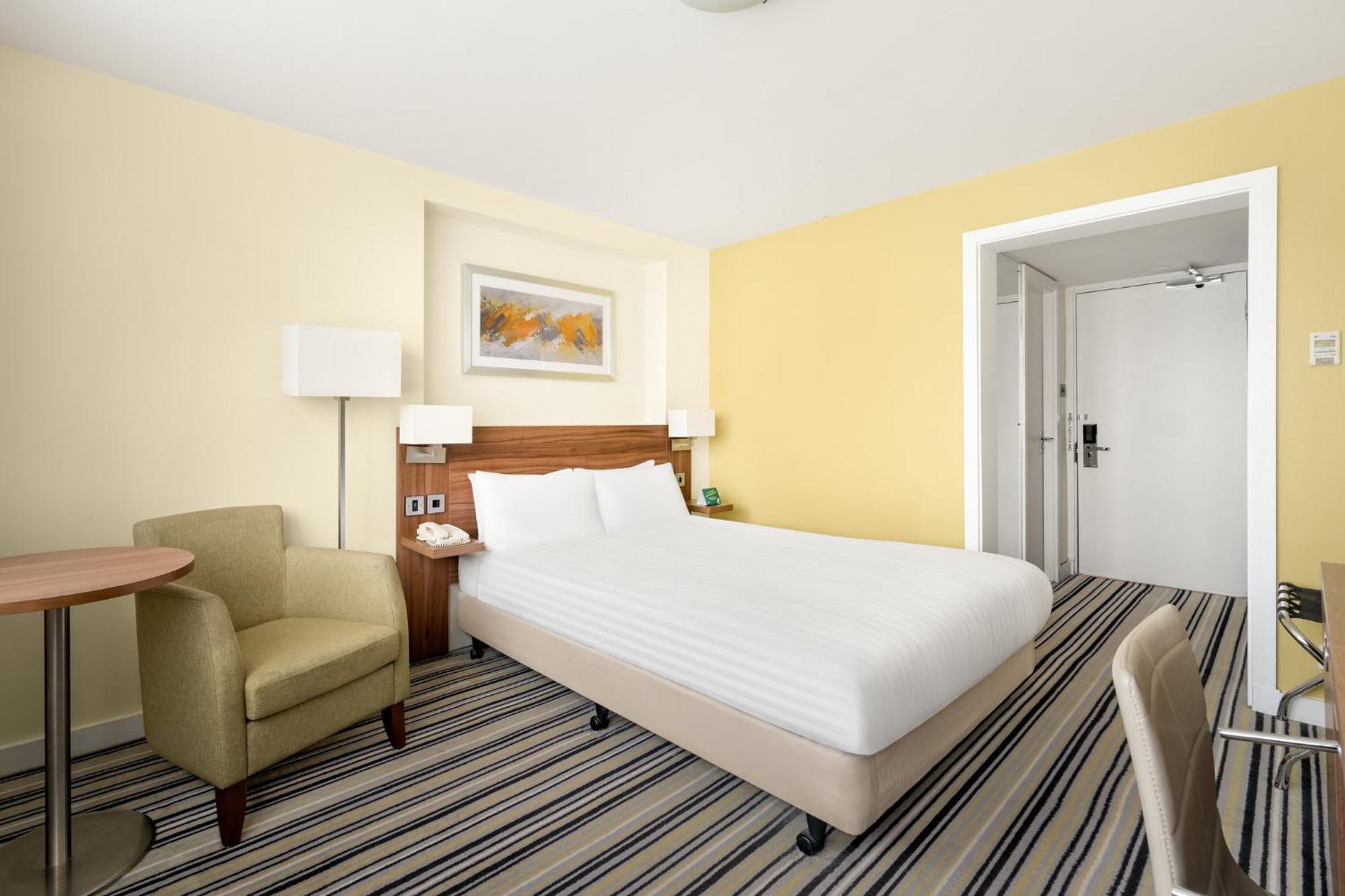Holiday Inn York By Ihg Exterior photo