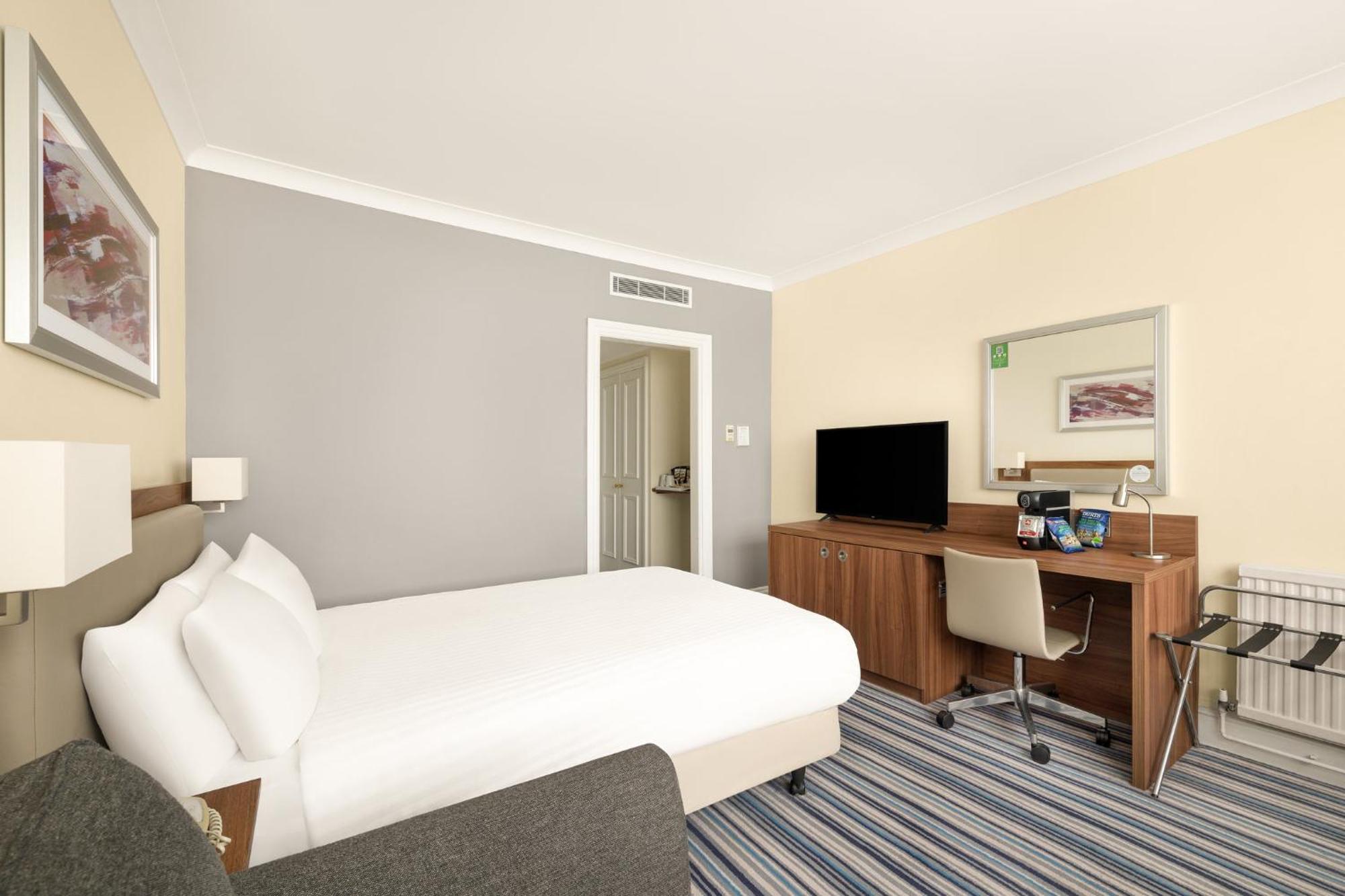 Holiday Inn York By Ihg Exterior photo