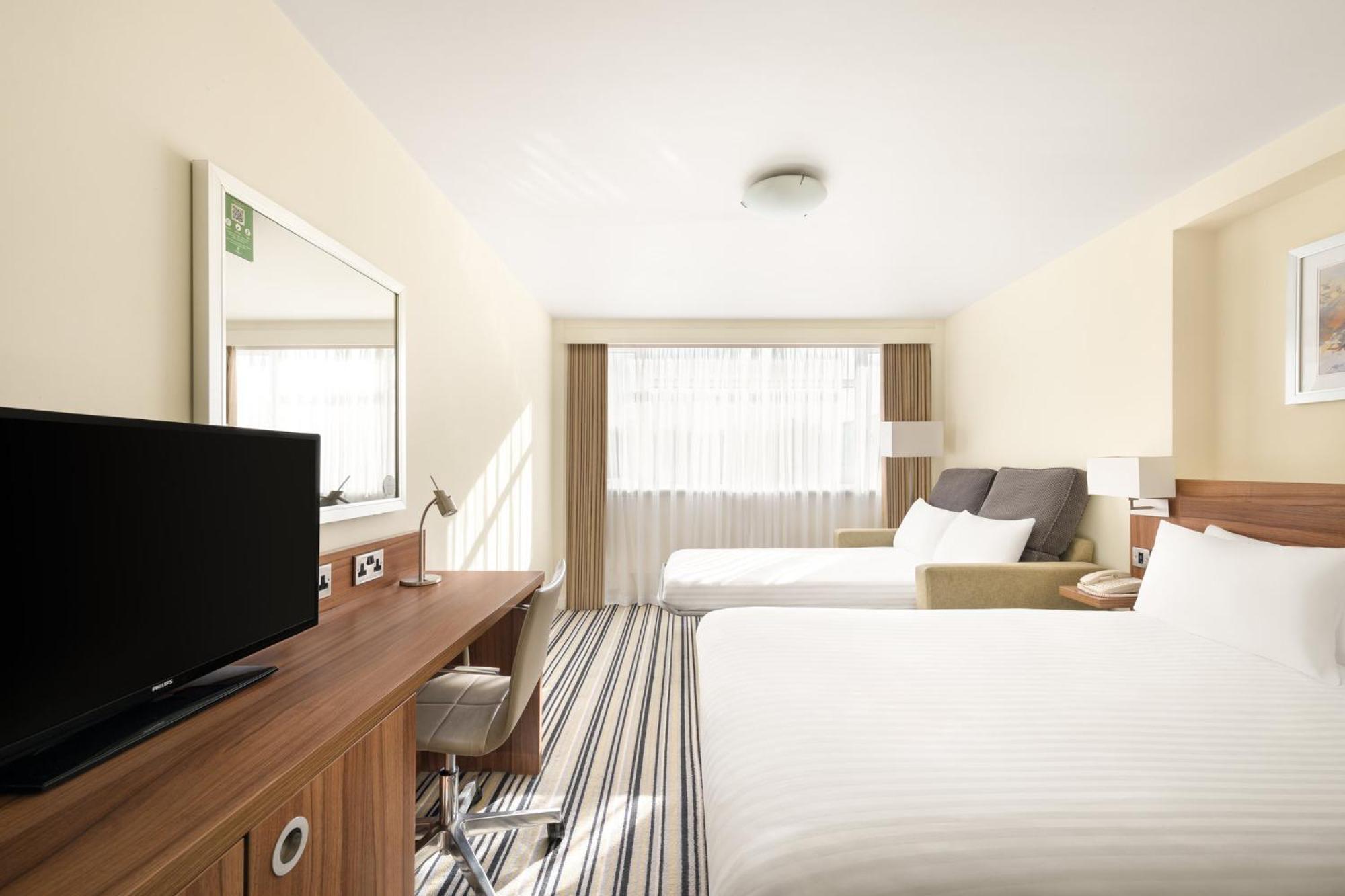 Holiday Inn York By Ihg Exterior photo