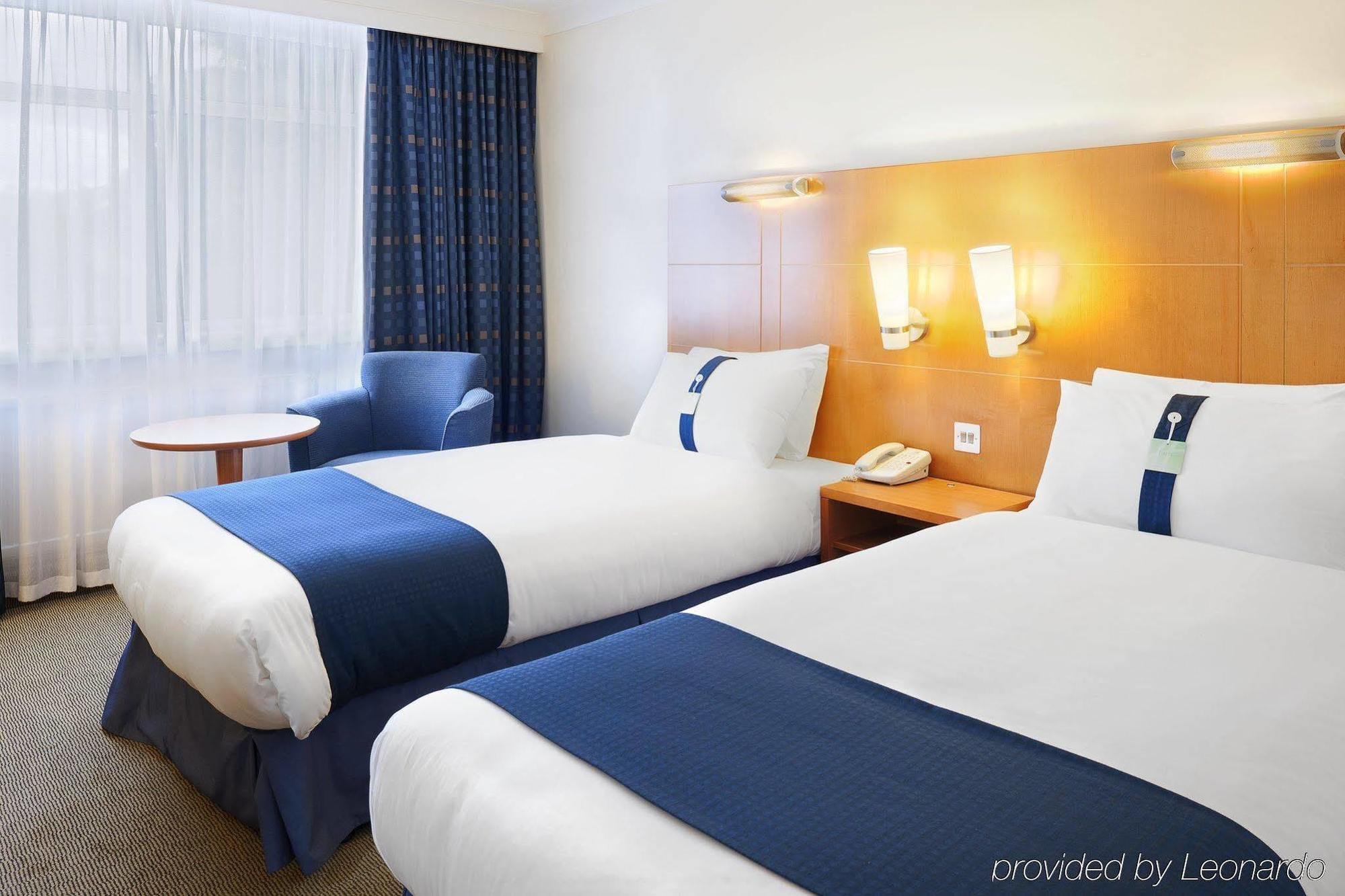 Holiday Inn York By Ihg Room photo